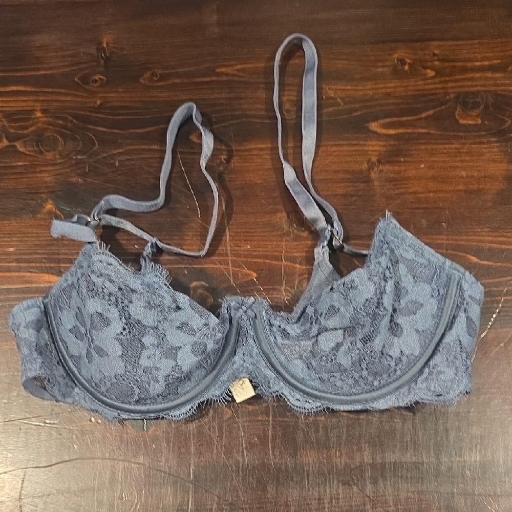Victoria's Secret Dream Angels Lace Push-Up Bra